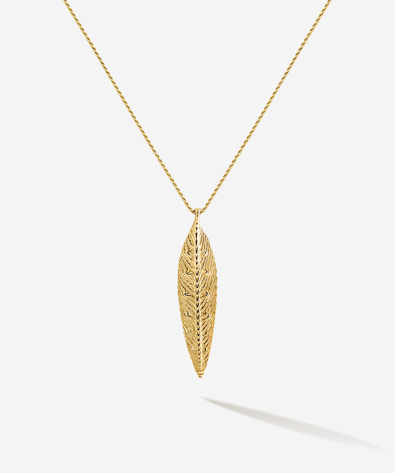 Das goldene 12 Eyes Neckclace. Ein Schmuckstück, das dem Leben im Meer entsprungen zu sein scheint.  Maritimer Talisman