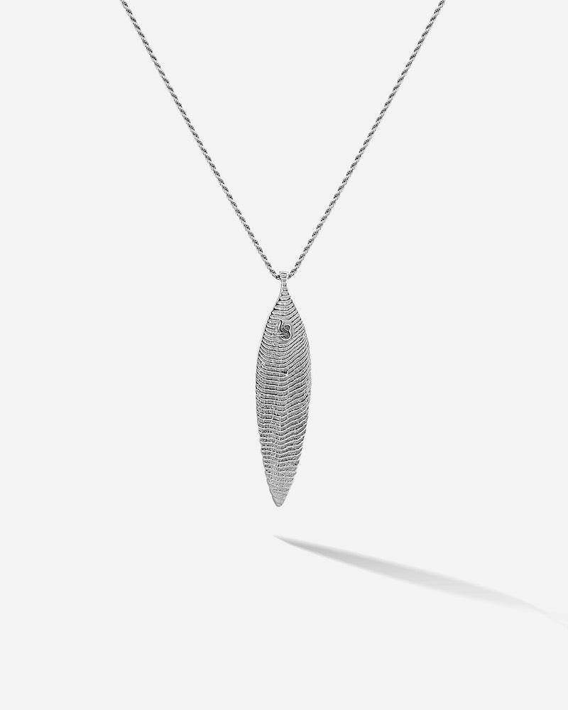 Das silberne 12 Eyes Neckclace. Ein Schmuckstück, das dem Leben im Meer entsprungen zu sein scheint.  Maritimer Talisman