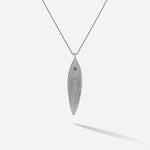 Das silberne 12 Eyes Neckclace. Ein Schmuckstück, das dem Leben im Meer entsprungen zu sein scheint.  Maritimer Talisman