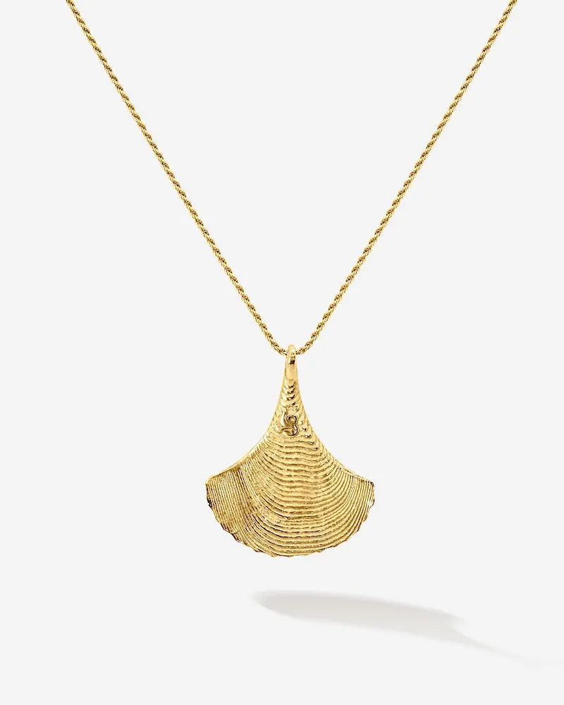 Schmuck, der direkt dem Meer entspringt. Anhänger aus Gold Vermeil, aus unserer etruskischen Kollektion Rückseite