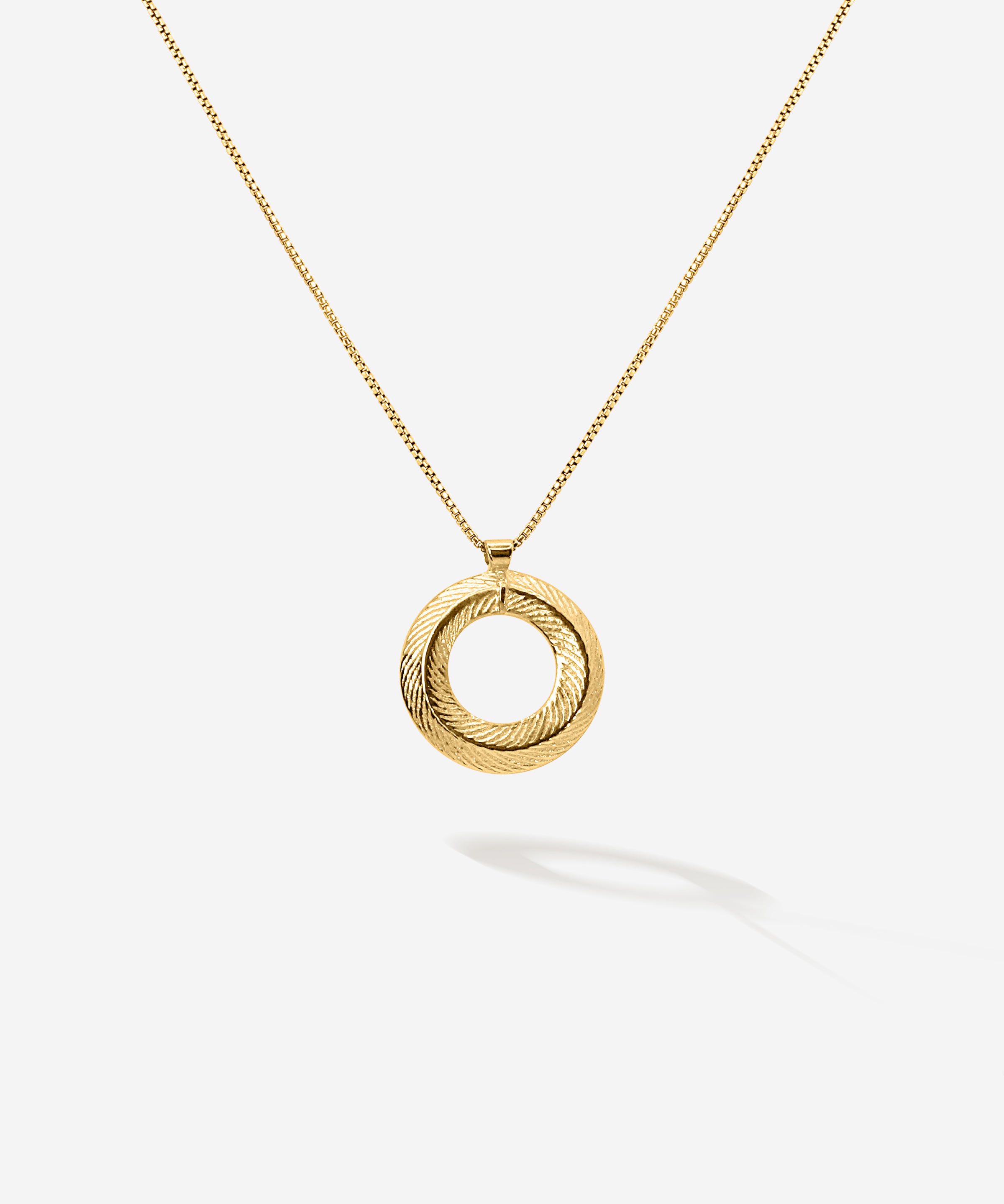Exklusiver Schmuck aus dem Meer Kranz Anhänger aus Gold