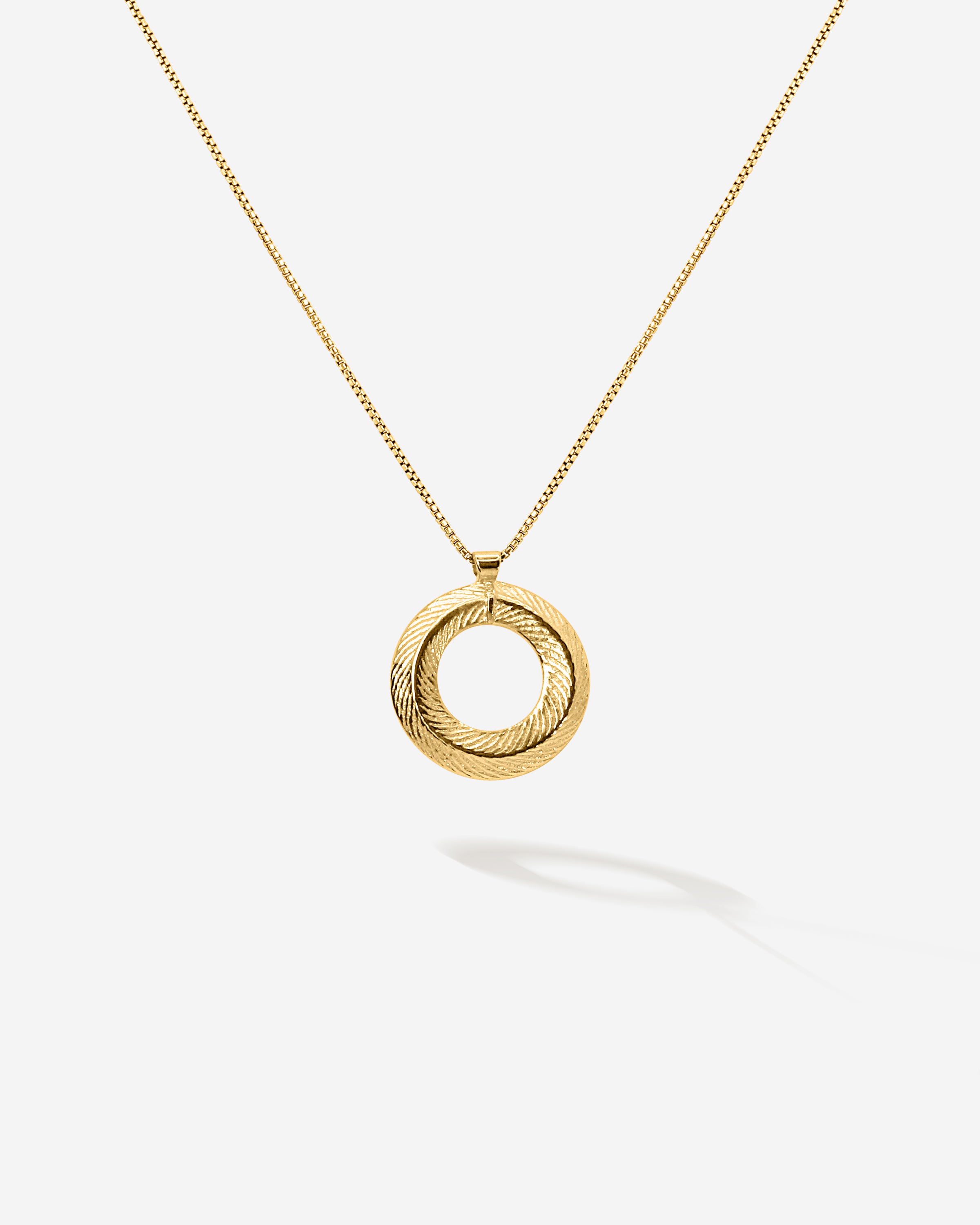 Exklusiver Schmuck aus dem Meer Kranz Anhänger aus Gold