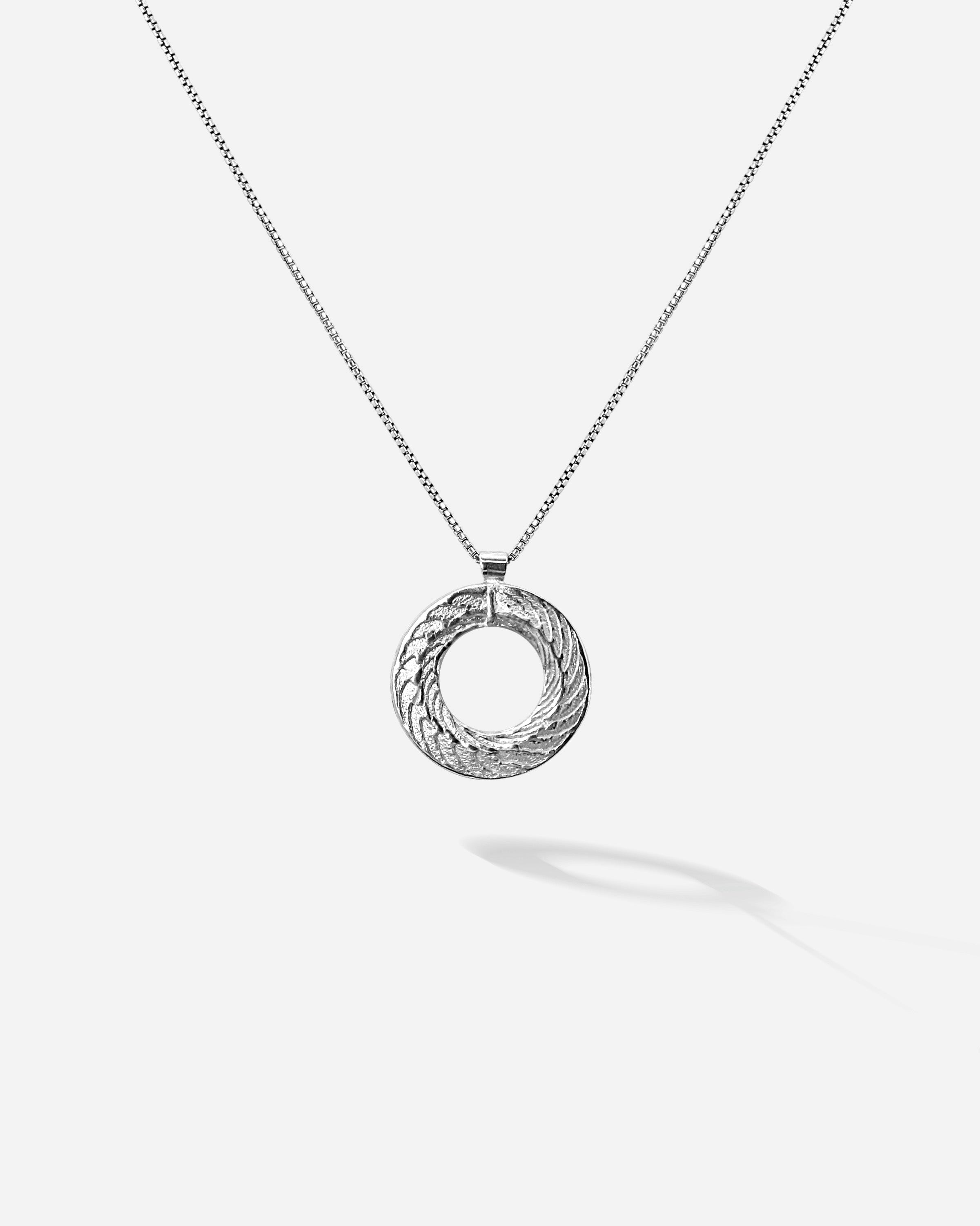 Exklusiver Schmuck aus dem Meer Kranz Anhänger aus Silber Rückseite