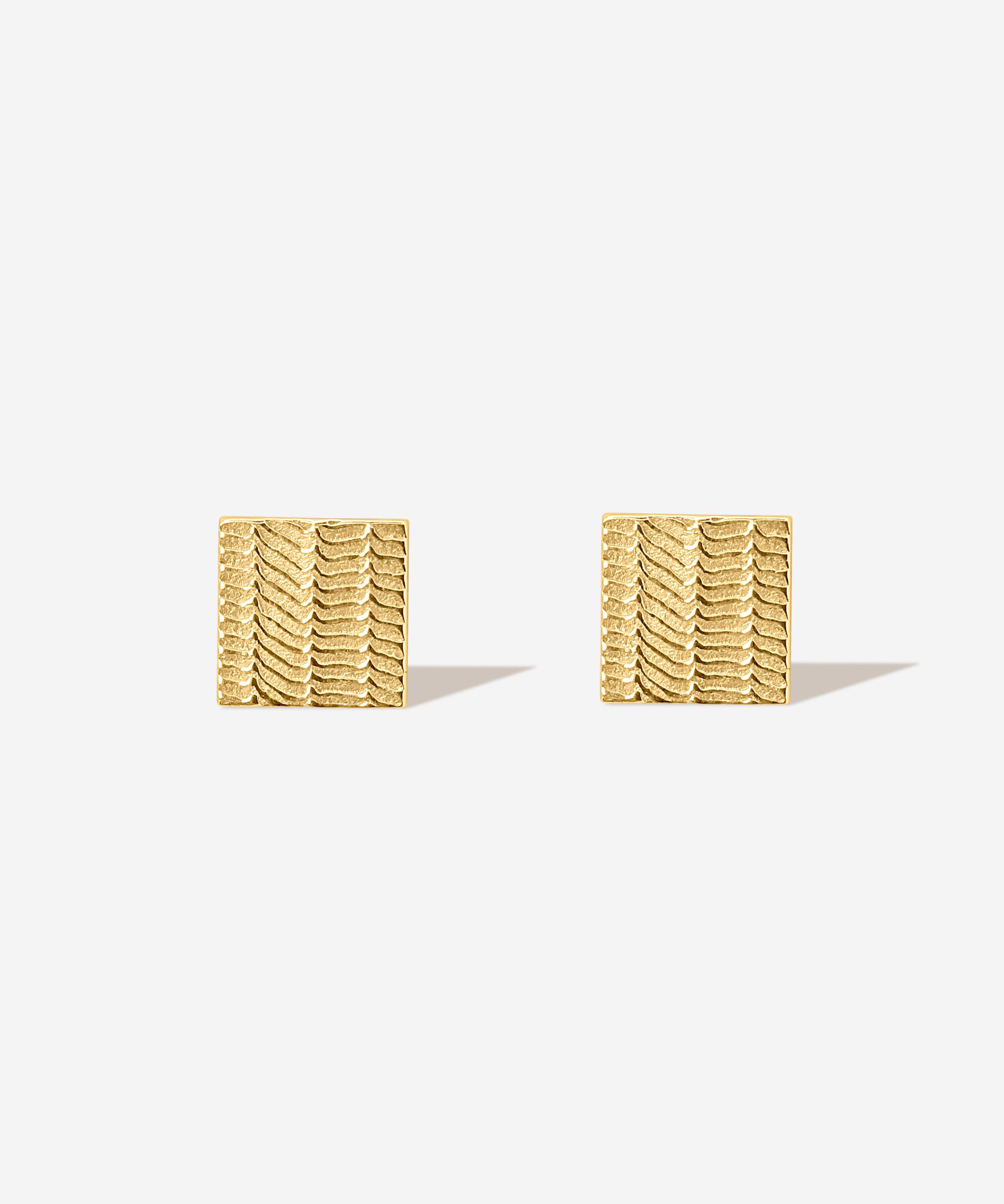 Square Studs, quadratische Ohrringe mit maritimer Sepiah Struktur